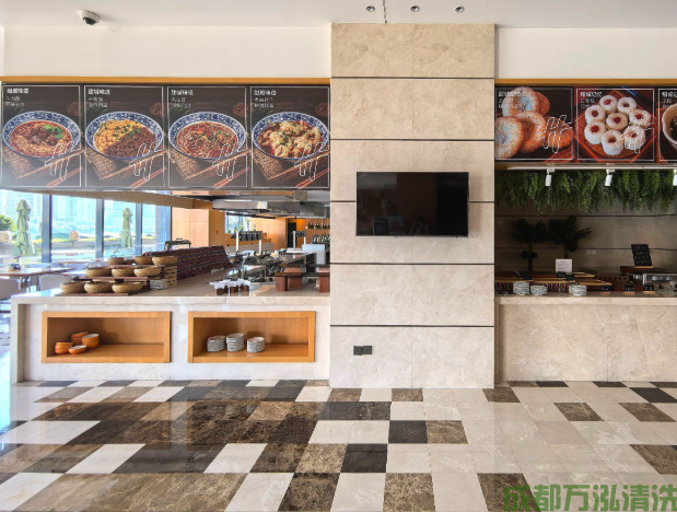 2025年8月05日达州某连锁餐饮店厨房油烟机和烟道清洗案例